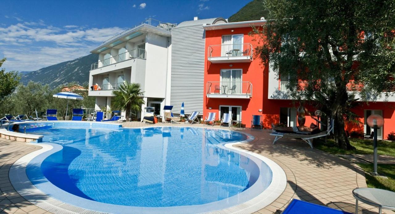 Hotel Campagnola マルチェージネ エクステリア 写真