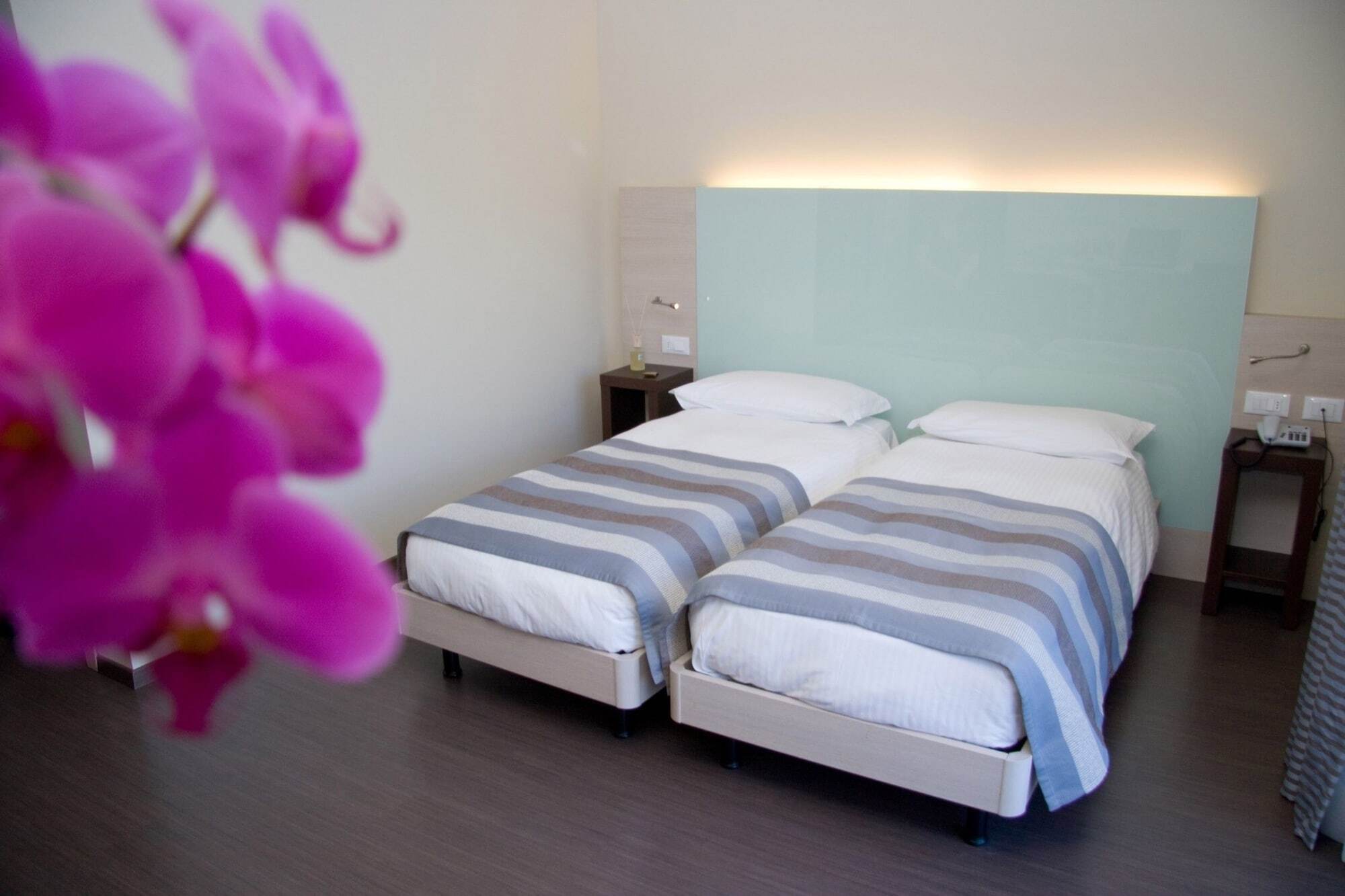 Hotel Campagnola マルチェージネ エクステリア 写真